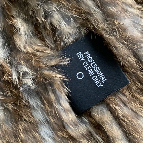 525 American Luxe Rabbit Fur Vest Small - Picture 6 of 9